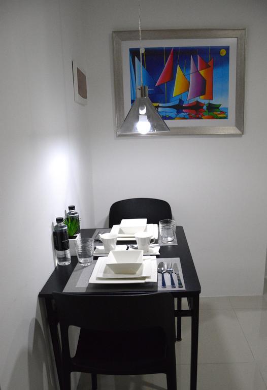 Jazz Makati Luxury Apartment Манила Экстерьер фото