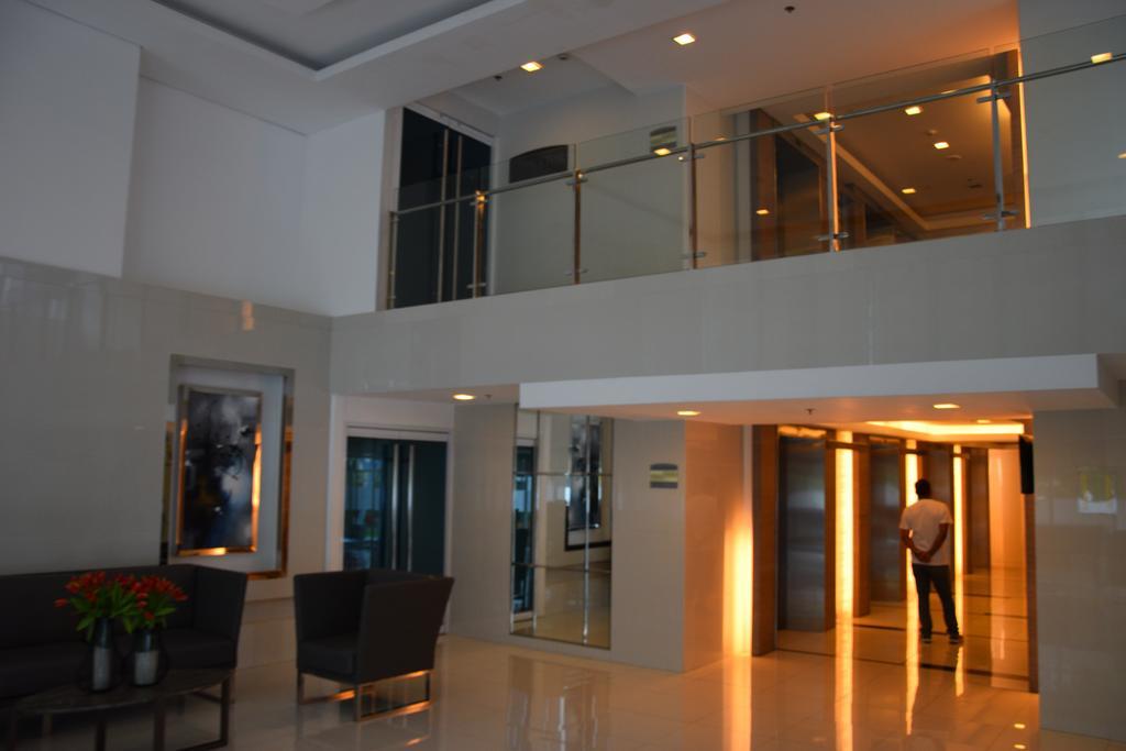 Jazz Makati Luxury Apartment Манила Экстерьер фото
